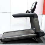 Life-fitnesss bieznia regenerowana