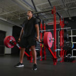 HD-Elite-iD-wide-angle-male-exerciser-lifting-0756